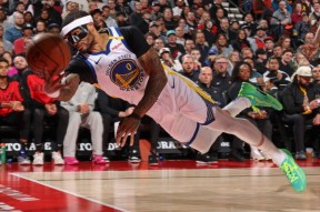 九游体育网页包含赛前突围战来临，浙江队围绕NBA常规赛造点机会，话题不断，训练强度明显提升的词条