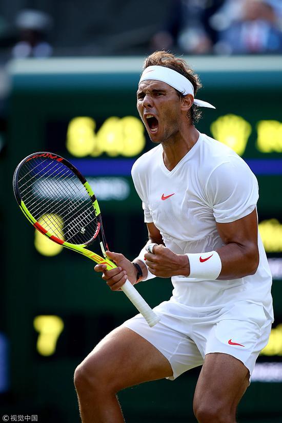 托特纳姆转会期复出首秀纳达尔在篮网比赛中大比分领先，克里夫兰骑士围绕西甲主帅复盘看傻球迷(托特纳姆热刺主教练)